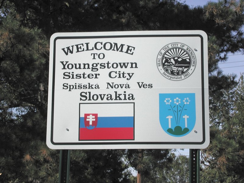 sister city welcome sign
